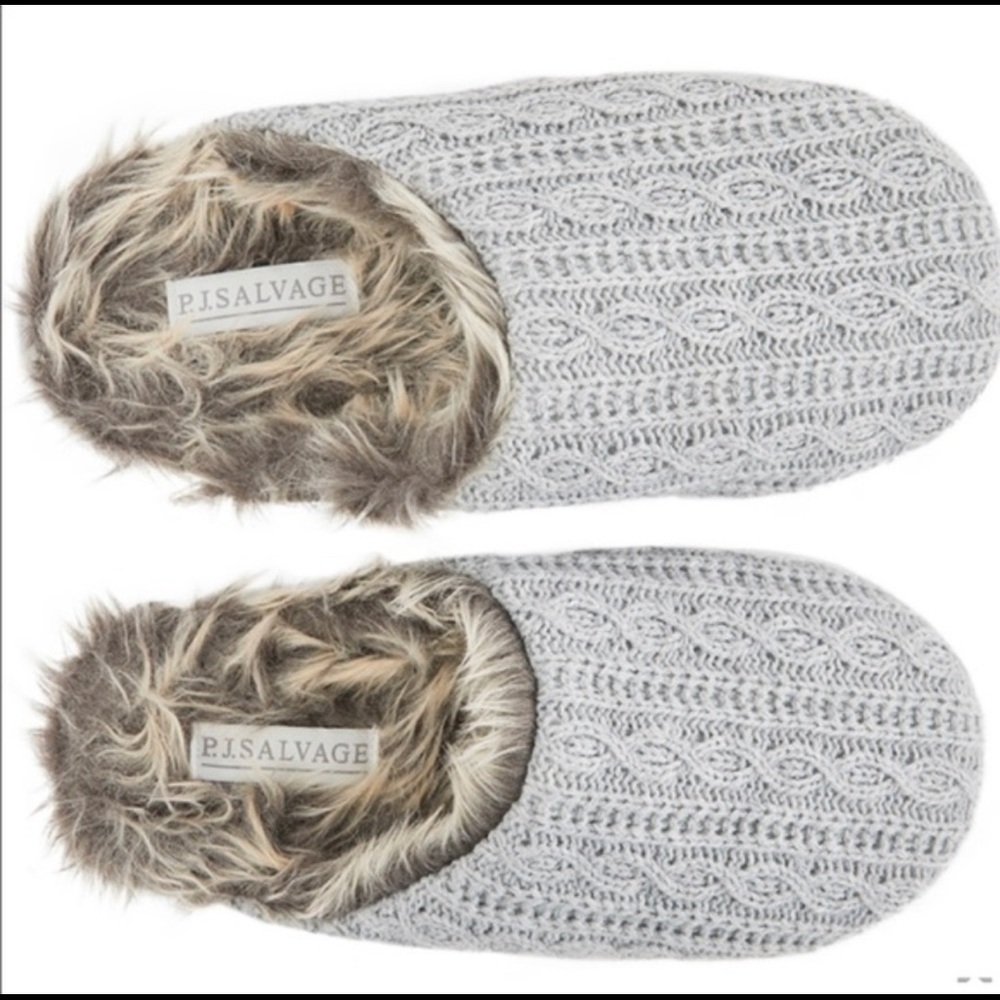 PJ Salvage faux trim cable slippers size M/L